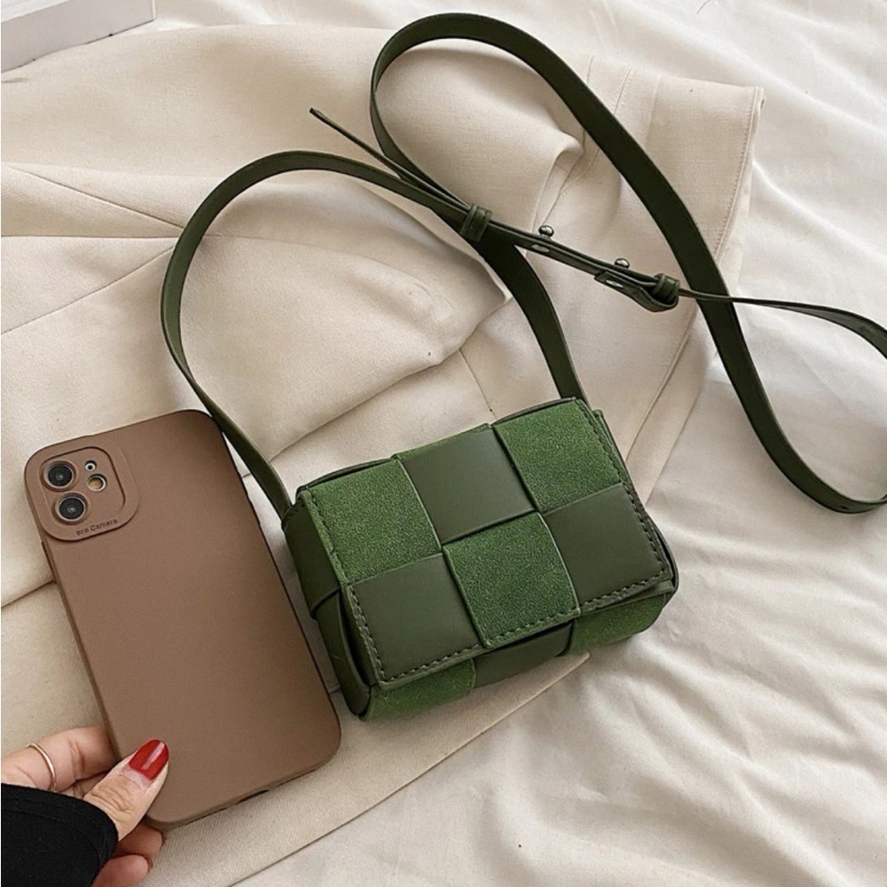 Chic Green Woven Mixed Material Leather Pouch Strap Messenger Bag OS New - Picture 4 of 6